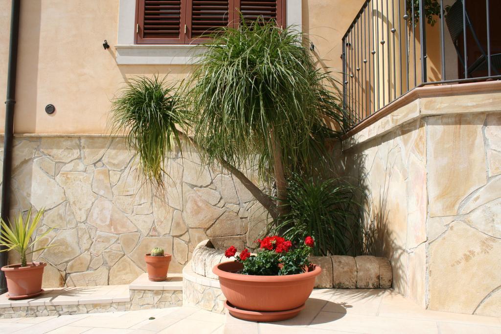 Villa Mara B&B Noto Eksteriør billede